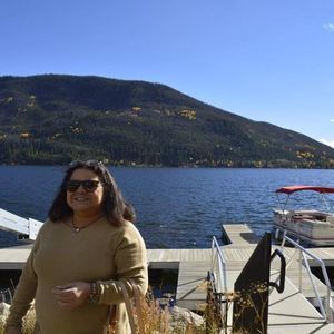 Meet your Posher, Gabriela